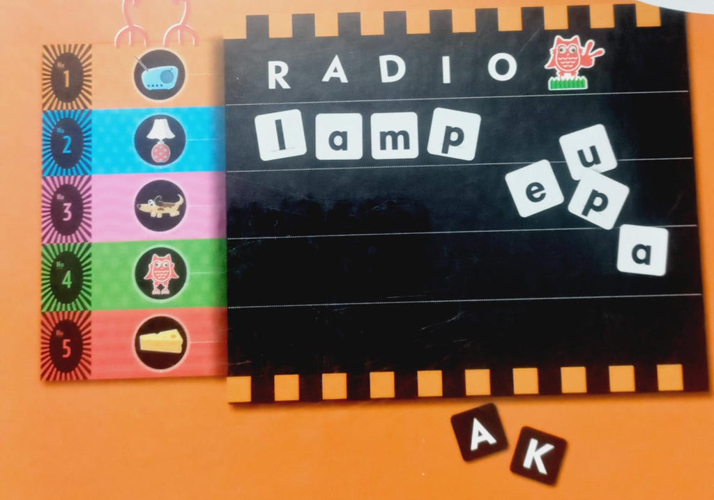 ELEF _ Magentic Spelling Game Including  spelling  Picture  Book