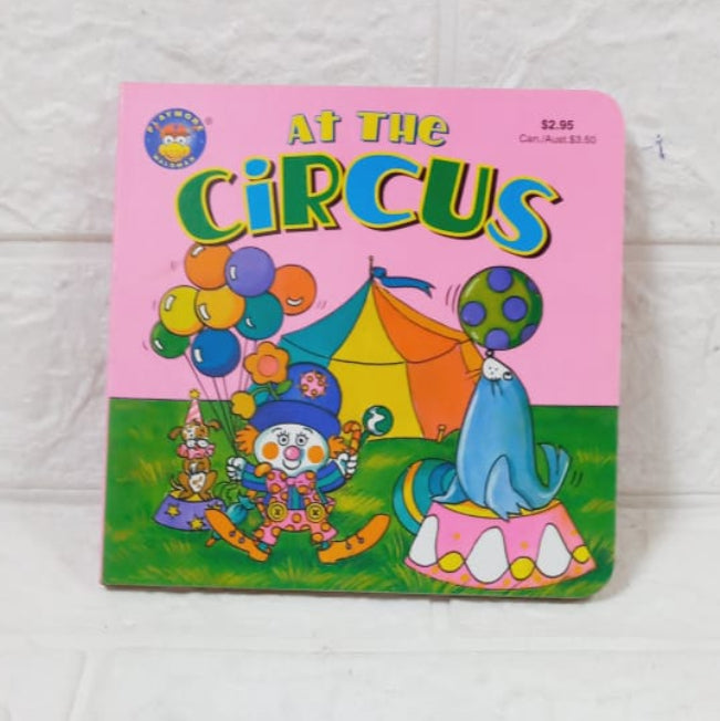 At the Circus – Early Concept Board Book